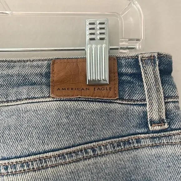 American Eagle Stretch Mom Jean Distressed Size 4 Regular - Picture 8 of 11
